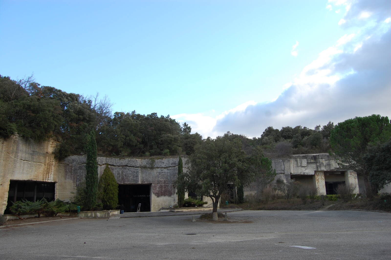 exterior caves cathedrales